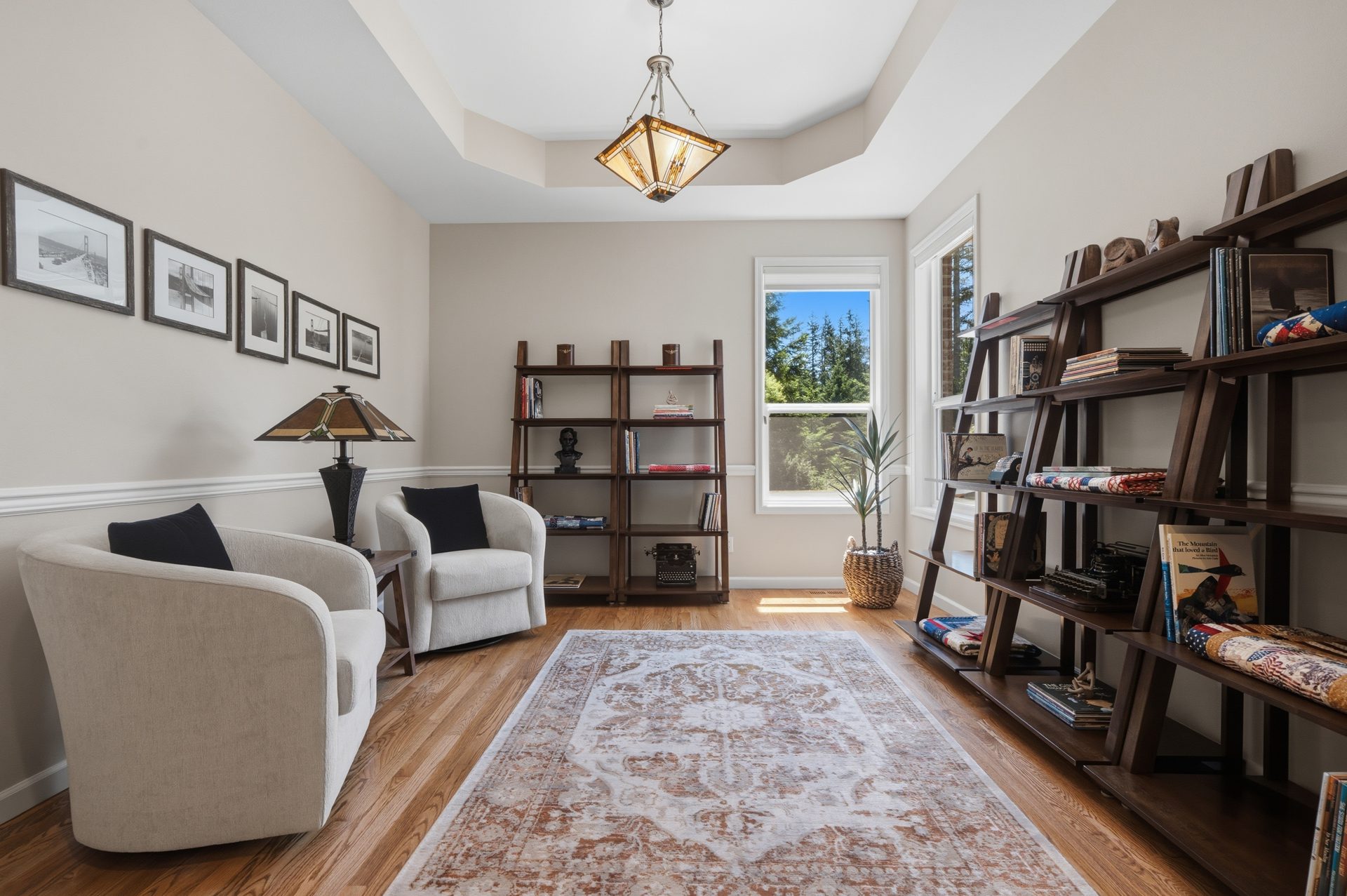 Sitting Room / Office